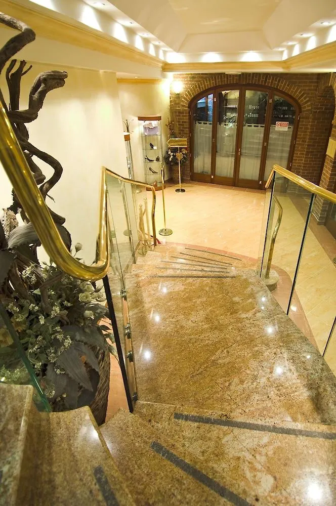 ****  As Hotel Monza Italie
